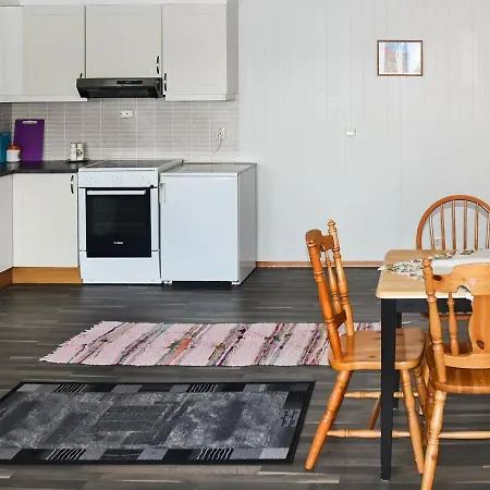 Three-bedroom Holiday In Titran Apartment *